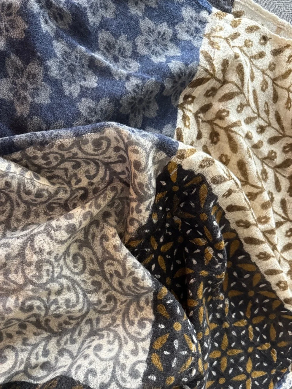 ECHO DESIGN, BEAUTIFUL PATCHWORK WOOL SCARF